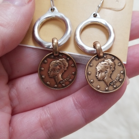 SOLD Patricia nash earrings NWT - Picture 3 of 5